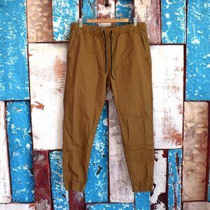Men's Old Navy Modern Joggers Built-In Flex Pants LARGE Doe A Deer NEW
